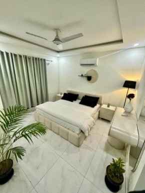 Opal Apartment